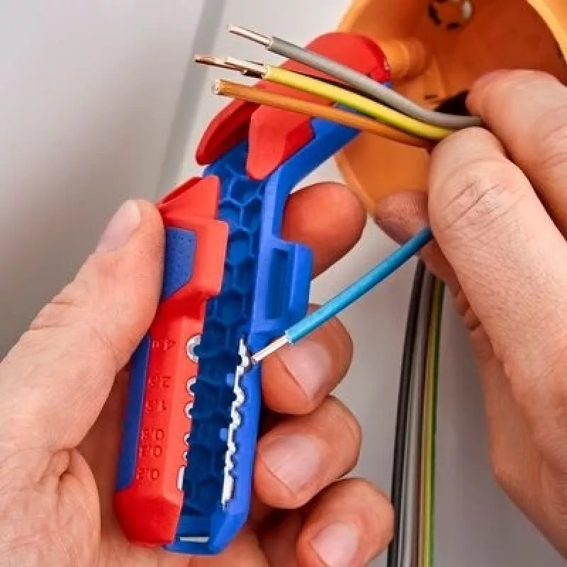 Izoliacijos nuėmimo įrankis Knipex ErgoStrip PV 16 95 03 fotovoltiniams kabeliams, reguliuojamas stabdiklis, ergonomiška rankena