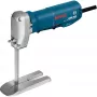 Elektrinis universalus pjaustytuvas Bosch GSG 300 — tuščiosios eigos greitis 3200 aps./min, svoris 1,6 kg (su baterija)