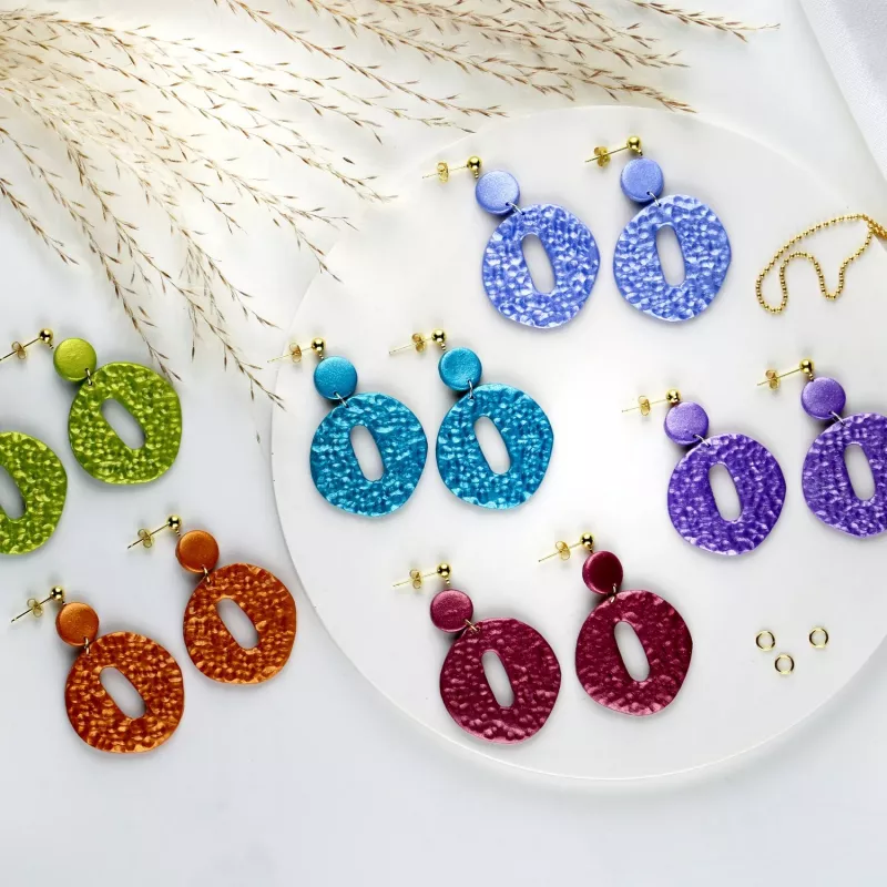 Modeliavimo molis FIMO effect mėlynas metalinis – FIMO 8010-31, minkštas polimerinis molis modeliavimui ir dekoravimo projektams