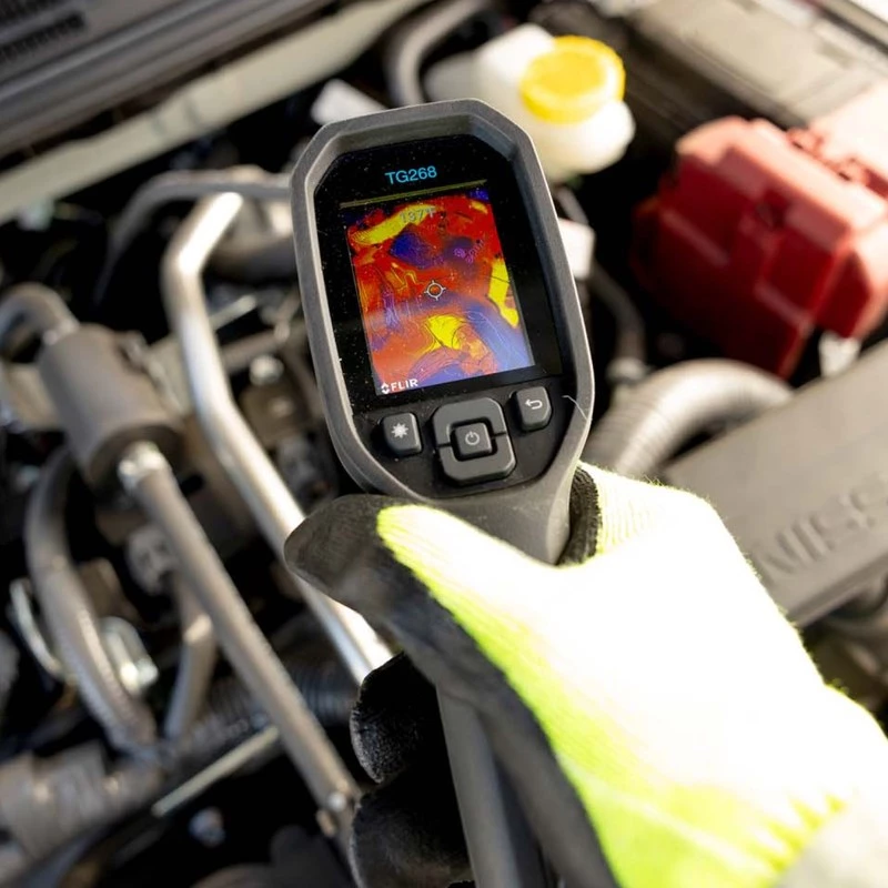 FLIR TG268 infraraudonųjų spindulių termometras -25 iki +400°C Juodas su integruotu LCD ekranu 320 x 240 pikselių