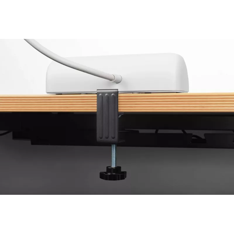 Maitinimo šakotuvas DIGITUS 3 lizdų su 2×USB-A ir 1×USB-C, 3 kintamosios srovės lizdai E/F tipo, 1,5 m laidas, baltas