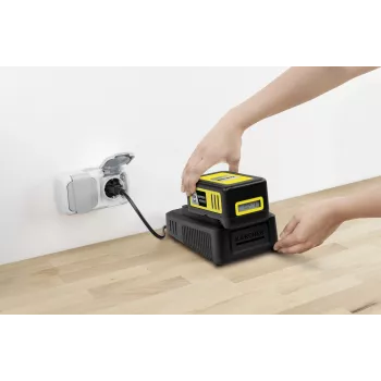 Baterijos ir įkroviklio rinkinys Karcher 2.445-063.0, Universal 18V 5000mAh, Geltona/Juoda