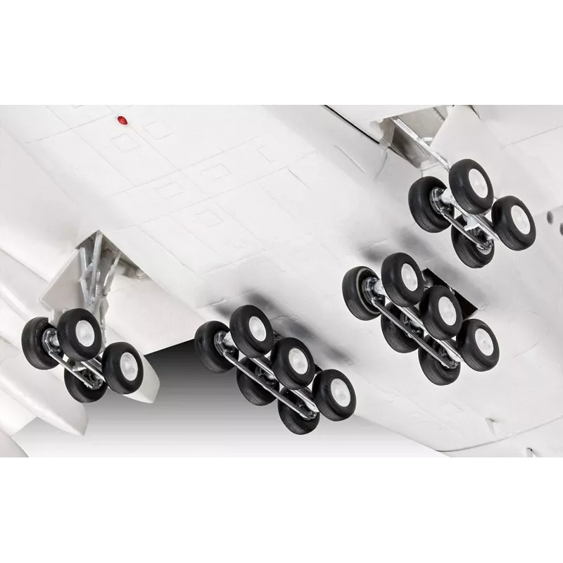 Surinktas modelis Revell Airbus A380-800 Lufthansa New Livery