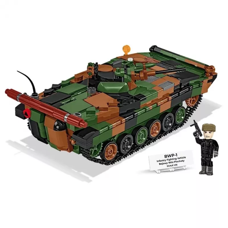 Cobi Armed Forces BWP-1 2630 — lenkų/ukrainiečių amfibinio pėstininkų kovos mašinos modelio rinkinys