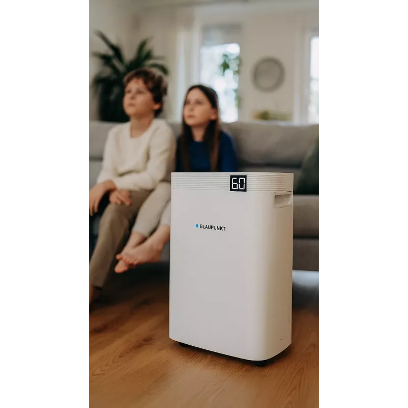 Drėkintuvas BLAUPUNKT ADH801 — 20 l per parą (maks. 36 l/24 val.), 4,2 l talpos bakelis, 600 W, R290, LED ekranas