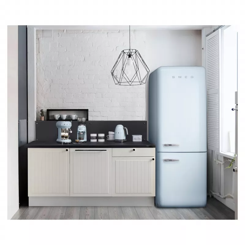 SMEG elektrinis virdulys 50s Style KLF04PBEU, Pastel Mėlyna