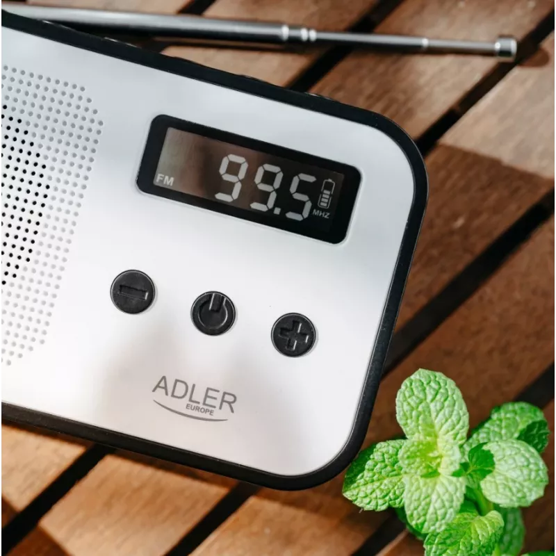 Nešiojamasis skaitmeninis radijas Adler AD 1907 — AM/FM, skaitmeninis imtuvas, žadintuvas, USB-C, 600 mAh baterija, LCD, 20 išsaugotų stočių, teleskopinė antena