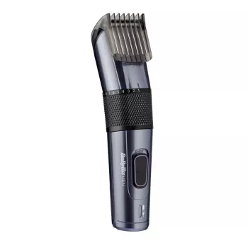 Plaukų kirpimo mašinėlė BABYLISS E976E — belaidė įkraunama, 26 ilgio pakopų, 0,5 mm–25 mm, 40 mm peiliai, titano / nerūdijančio plieno peiliai, 60 min veikimo laikas