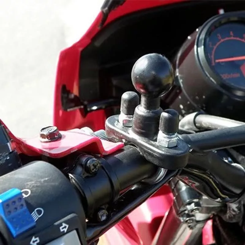 Vairo U formos varžto pagrindas RAM Mounts RAM-B-231ZU