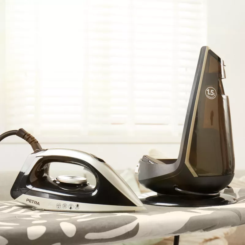 Iron Petra PF01483VDEEU7 2600W garo stotelė, juoda ir platininė