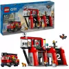 Konstruktorius LEGO City gaisrinė su sukiojamų kopėčių automobiliu 60414 — 843 detalės, 5 minifigūrėlės, 220×320×140 mm