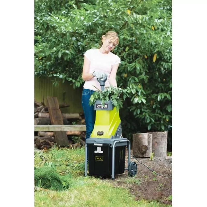 Ryobi RSH2545B sodo smulkintuvas 2500 W 40 L peilis
