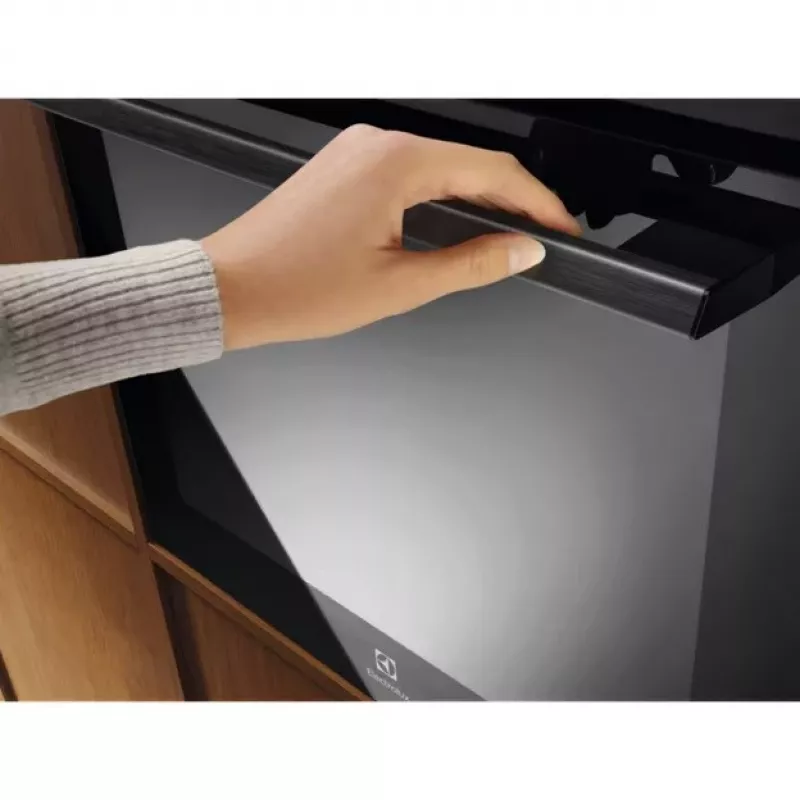 Įmontuojama elektrinė orkaitė Electrolux LOE8P39Z — 72 l, pirolizė, TFT ekranas, 220–240 V