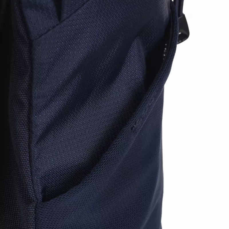 Kuprinė DEUTER AC Life 16 — 16L tamsiai mėlyna, vidinis rėmas, 560×280×190 mm, 870 g, unisex
