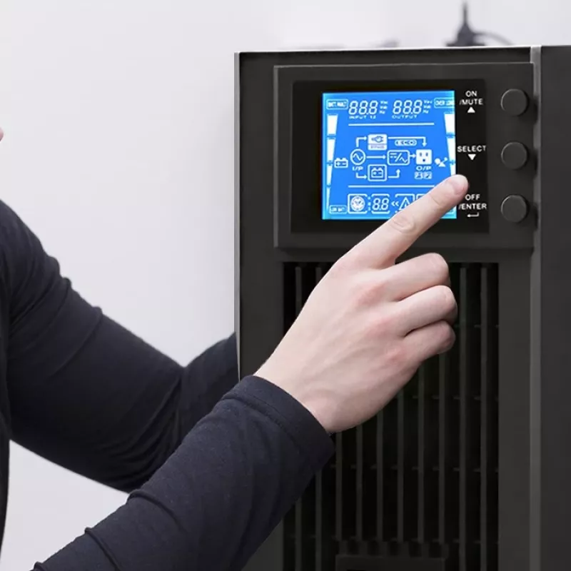 Qoltec 53042 nepertraukiamo maitinimo šaltinis (UPS) Dvigubo keitimo (Online) 1 kVA 800 W 2 AC lizdai