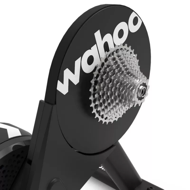 Išmanusis treniruoklis Wahoo KICKR CORE 2 — magnetinis dviračio treniruoklis, diržinė pavara, maks. 1800 W, suderinamas su 11 greičių kasetėmis, Bluetooth/Wi‑Fi/ANT+