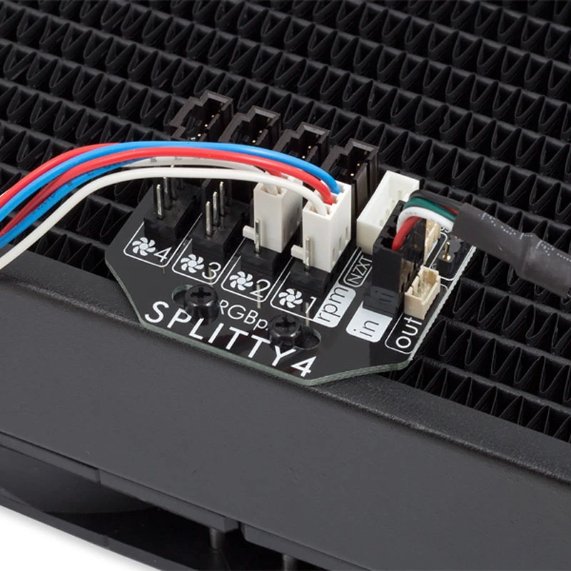 Ventiliatoriaus valdiklis Aqua-Computer 53267 — juodas, suderinamas su D5 NEXT, QUADRO, farbwerk 360/nano, OCTO