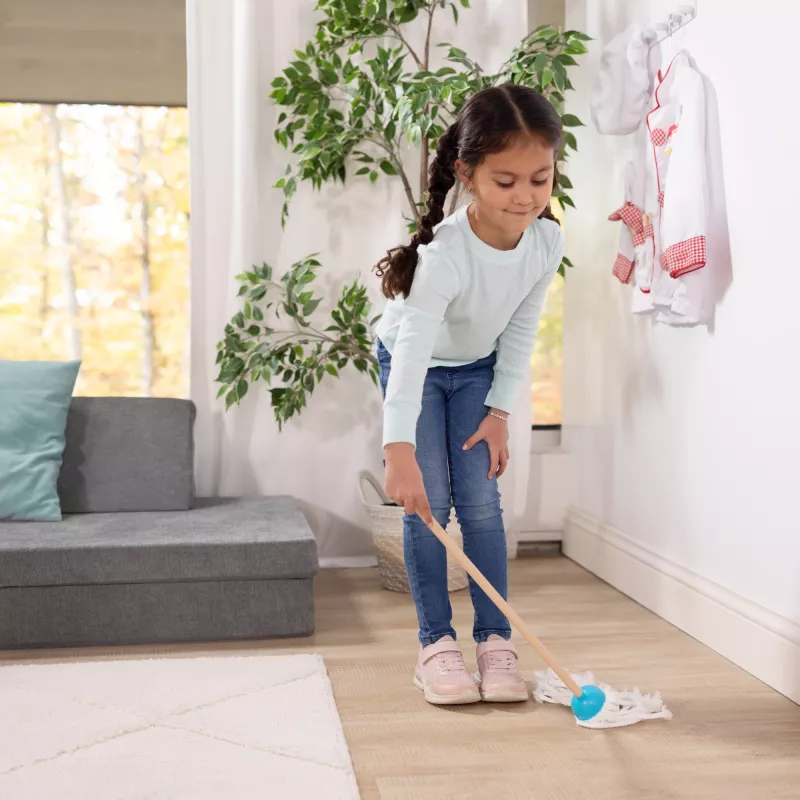 Melissa & Doug šluotų rinkinys žaidimų virtuvei