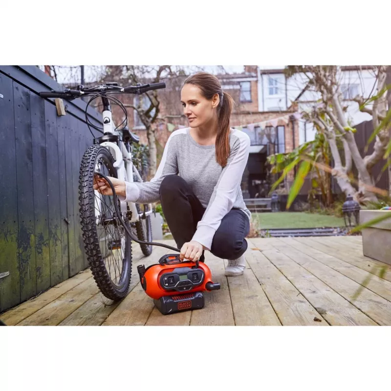 Black & Decker BDCINF18N-QS oro kompresorius 160 l/min AC/Žiebtuvėlio lizdas