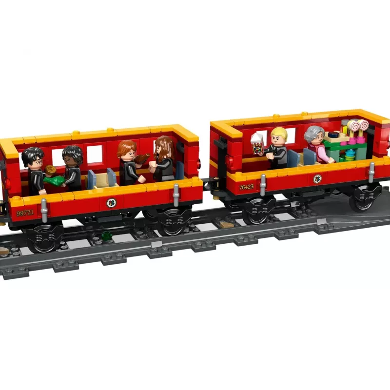 LEGO HARRY POTTER 76423 Hogvartso ekspresas ir Hogsmeido stotis