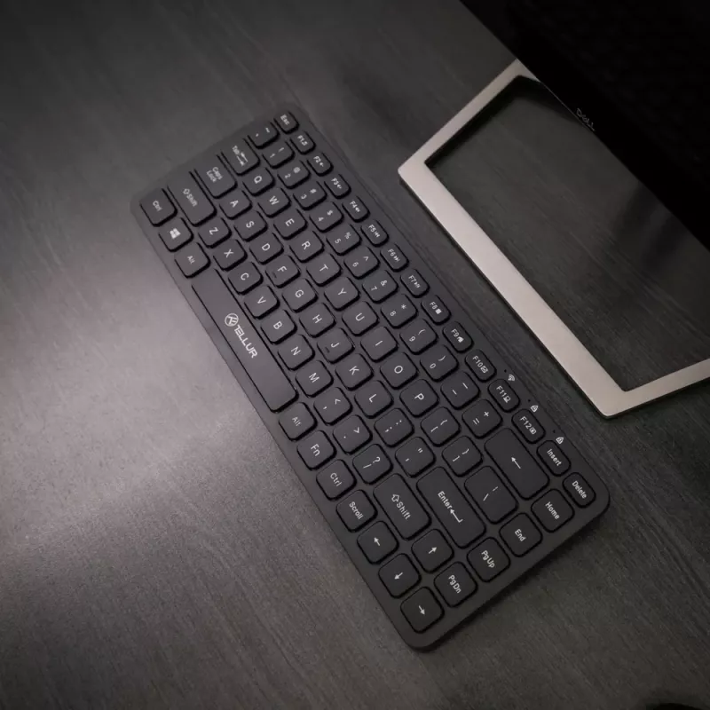 Mini belaidė klaviatūra Tellur TLL491251 juoda kompaktiško dizaino, nešiojamo išdėstymo