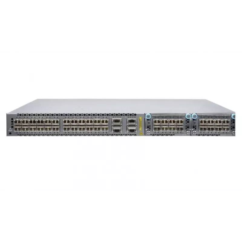 24 SFP+/SFP prievadai, 4 QSFP+ prievadai