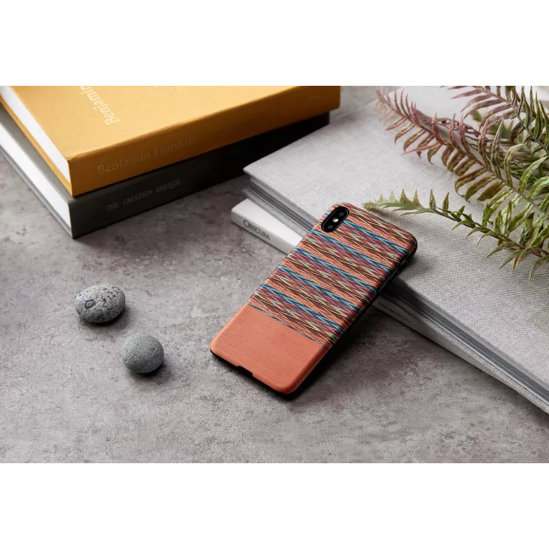 man and wood telefono dėklas, skirtas iPhone X/XS — rudas languotas raštas su juodais akcentais