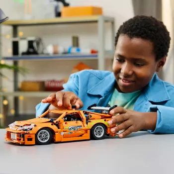 LEGO TECHNIC 42204 „Fast and Furious“ Toyota Supra MK4