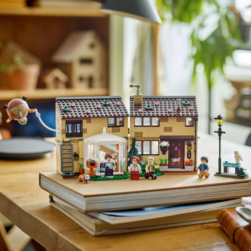 LEGO HARRY POTTER 76451 Privet Drive: Tetės Marjės vizitas