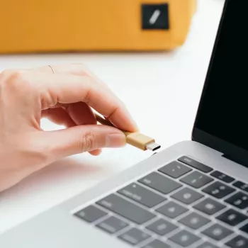 Native Union Anchor kabelis USB-C į USB-C 1,8 m juoda/pilka