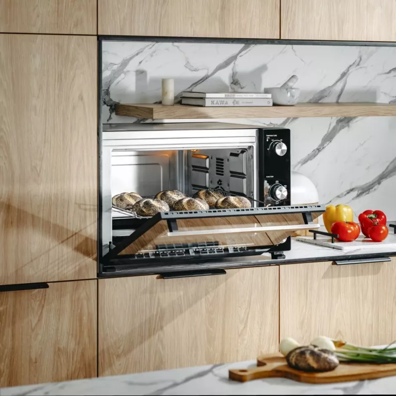 Elektrinė orkaitė Adler AD 6028 — 60 l, 2000 W, laisvai pastatoma, sukamieji valdikliai, grilio iešmas, maks. 230 °C, juoda