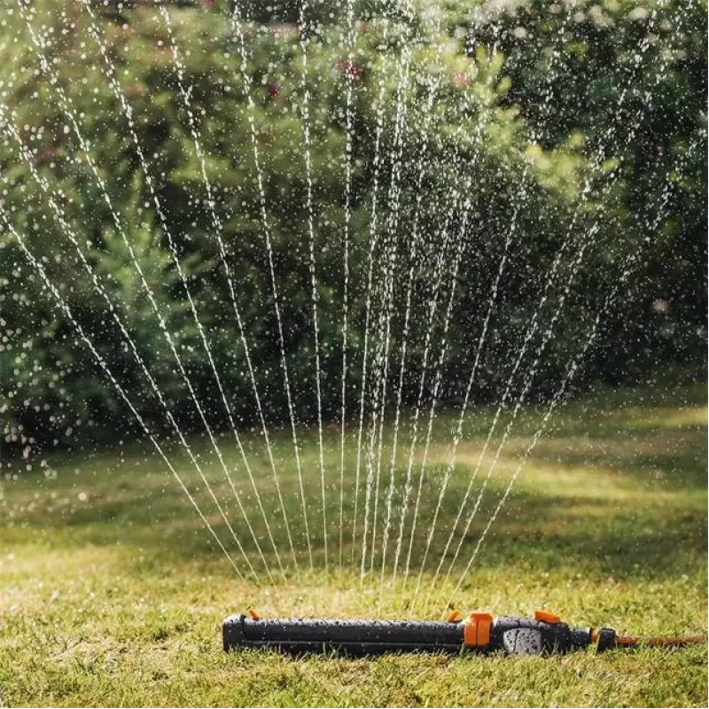 Fiskars 1027028 vandens purkštuvas Svyruojantis vandens purkštuvas Juoda, Oranžinė