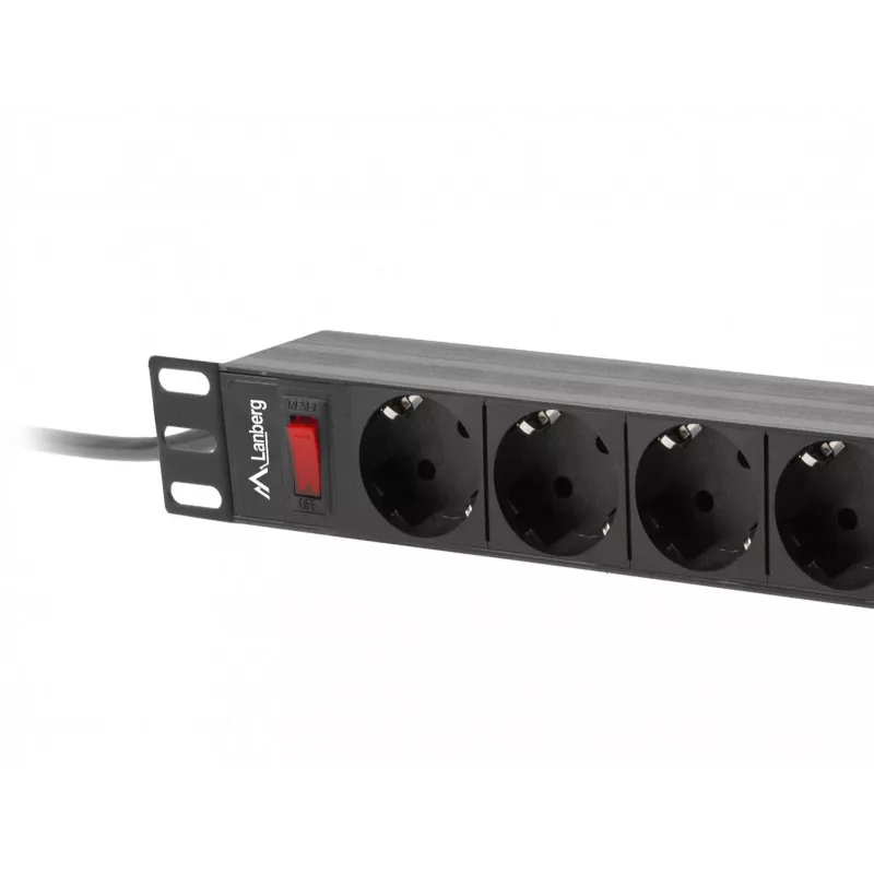 LANBERG PDU-09F-0300-BK maitinimo skirstytuvas — 9x Type F lizdai, 3 m kabelis, aliuminis korpusas, 10 A