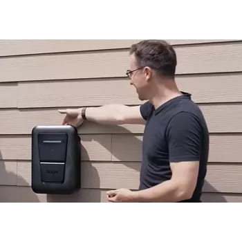 Ant sienos montuojama EV įkrovimo stotelė Hager witty one 11 kW 3 fazių su RFID, Bluetooth ir 4,5 m Type 2 kabeliu