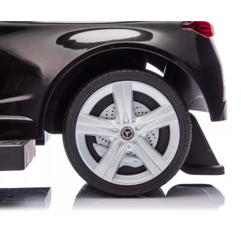 Stumiamas vaikiškas automobiliukas milly mally Mercedes C-Class juodas, modelis 6107