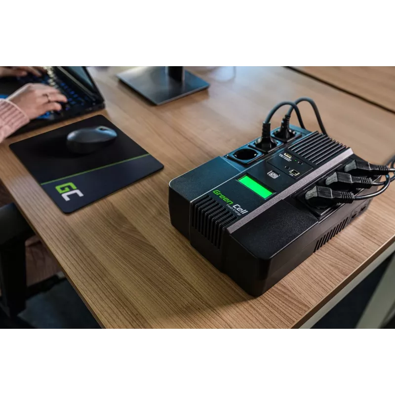 Green Cell AiO 800VA LCD nepertraukiamo maitinimo šaltinis (UPS) Line-Interactive 0.8 kVA 480 W 6 AC lizdai