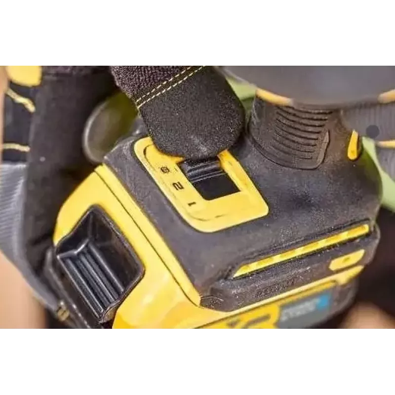 Belaidis atsuktuvas DeWalt DCF870N-XJ, 18 V Li-Ion, 56 N·m sukimo momentas, 1/4 colio griebtuvas, pistoletine rankena