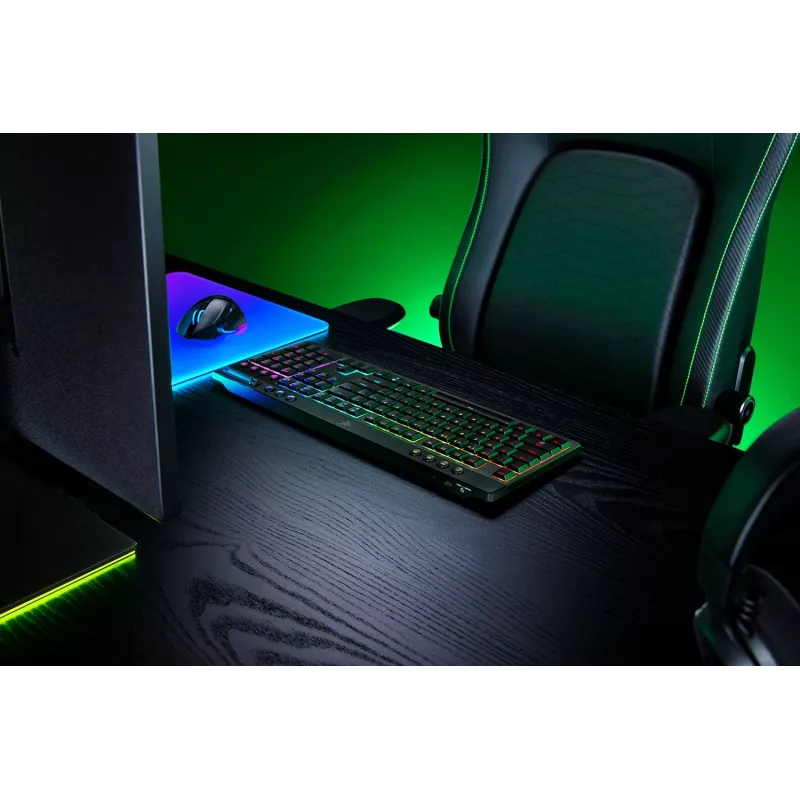 Žaidimų klaviatūra „Razer JuodaWidow V4 Low-profile Wireless“ — žemo profilio mechaniniai klavišai, „Bluetooth“ ir 2,4 GHz