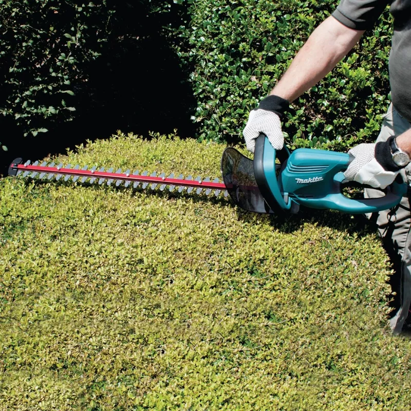 Makita UH6570 elektrinė gyvatvorių žirklė Dvigubas peilis 550 W 3,8 kg