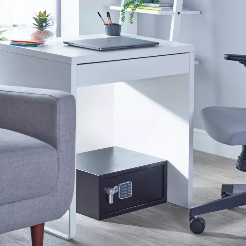 Laisvai pastatomas seifas Yale YLV/200/DB2 Plienas Juodas 24L Kombinacinė spyna