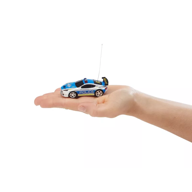 Nuotoliniu būdu valdomas žaislinis automobilis REVELL 23559 — rekomenduojamas amžius 8+