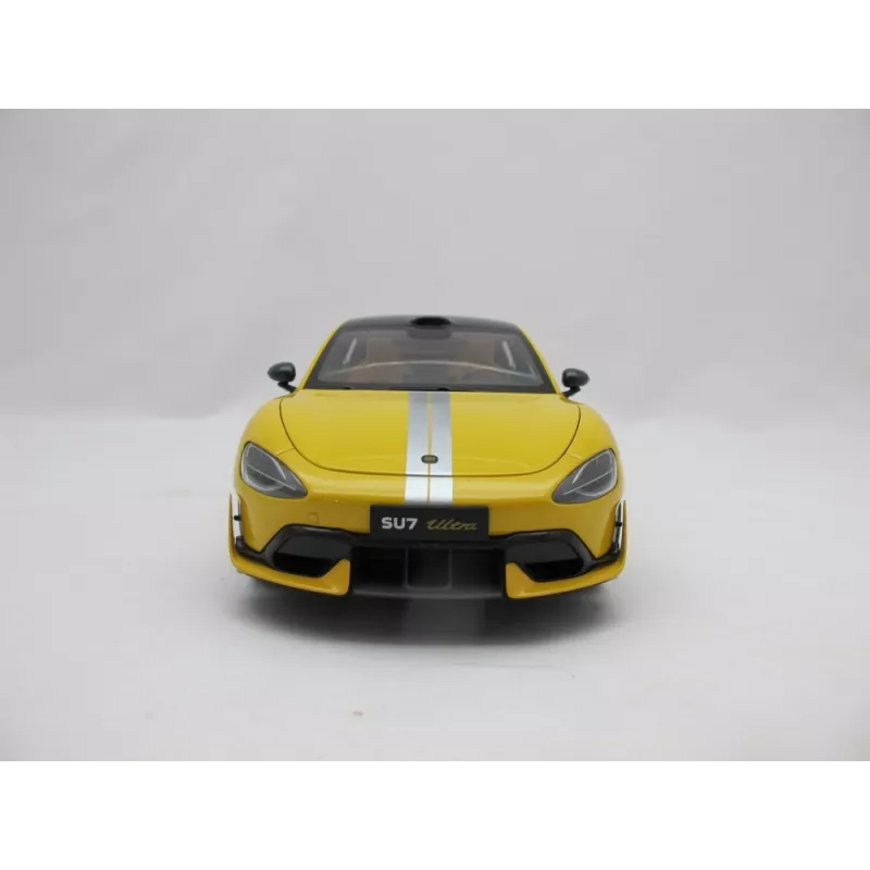 Klasikinio automobilio modelis Xiaomi BHR08KQGL surinktas 1:18 masteliu — 284×110×82,5 mm