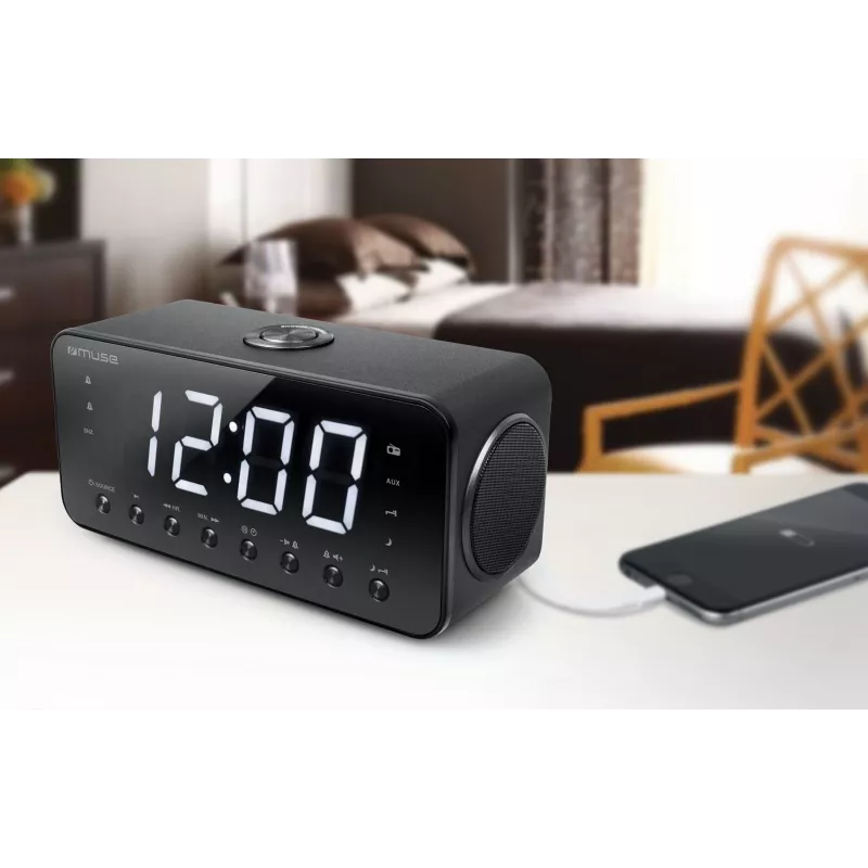 Radijo laikrodis Muse M-192 CR — skaitmeninis laikrodis, FM imtuvas, 1,8 colio LED ekranas, juoda mediena, AC 100–240V, AAA atsarginė