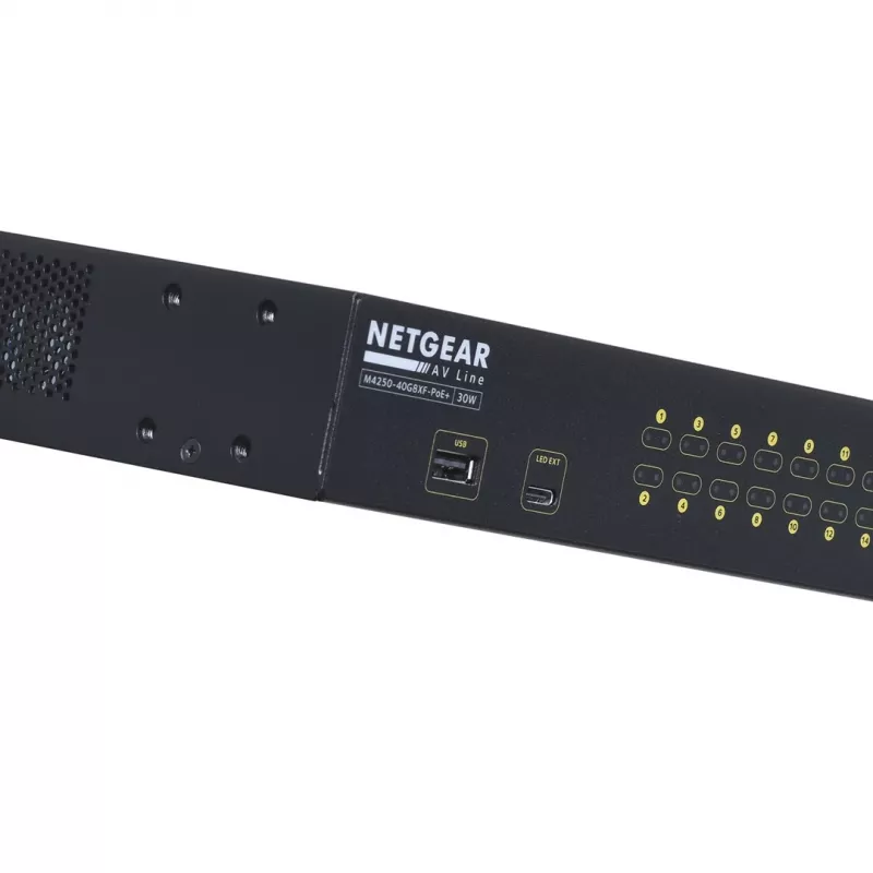 NETGEAR GSM4248PX-100EUS tinklo komutatorius Valdomas L2/L3/L4 Gigabit Ethernet (10/100/1000) Maitinimas per Ethernet (PoE) Juoda