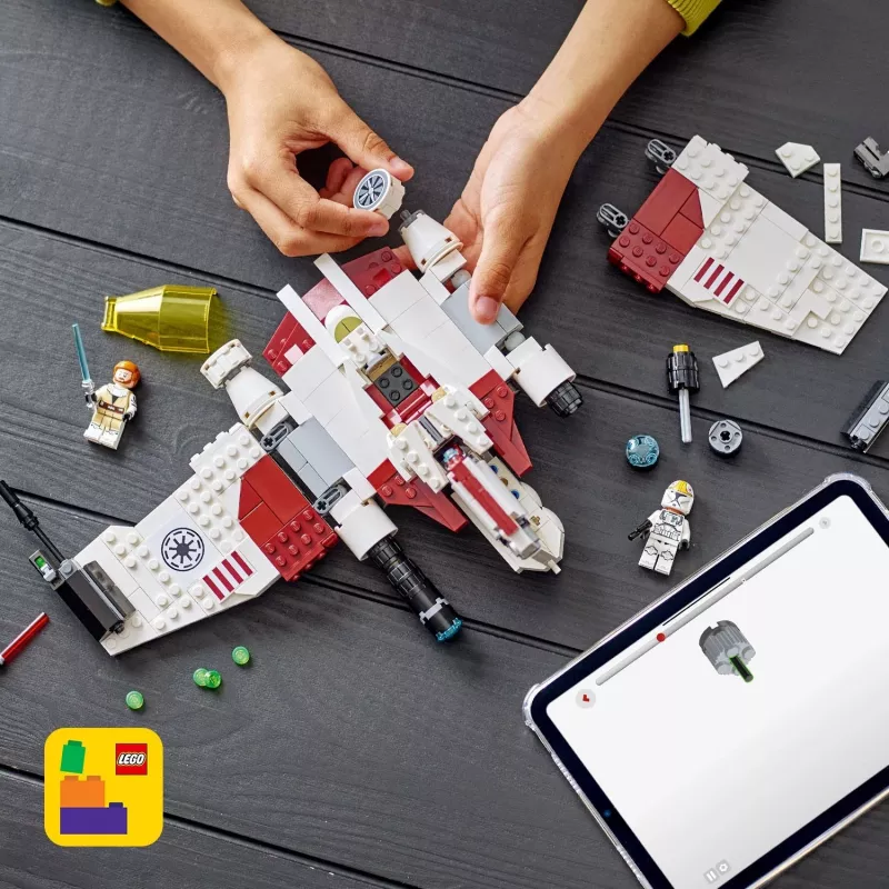 LEGO Star Wars V-19 Torrent Fighter 75432 statybos rinkinys — 567 vnt., 3 minifigūros, demonstravimo ir žaidimo modelis