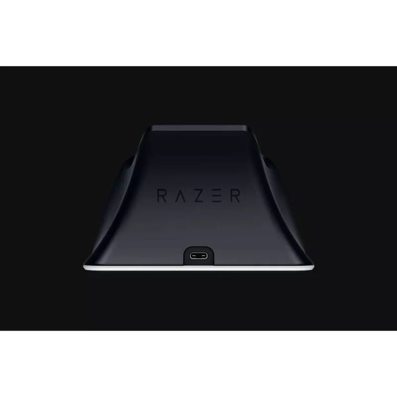 Krovimo stovas Razer RC21-01900100-R3U1 PlayStation 5 valdikliams — baltas, įkrauna vieną valdiklį, komplekte USB-C į USB-A kabelis