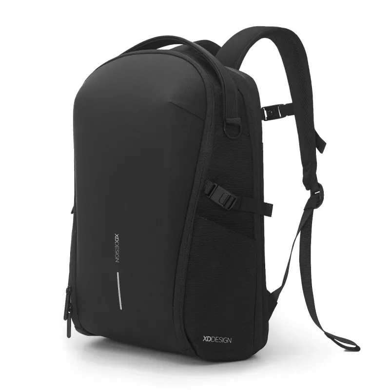 Kuprinė XDDESIGN Bizz Juoda — atspari vandeniui, lengva, modelis P705.931