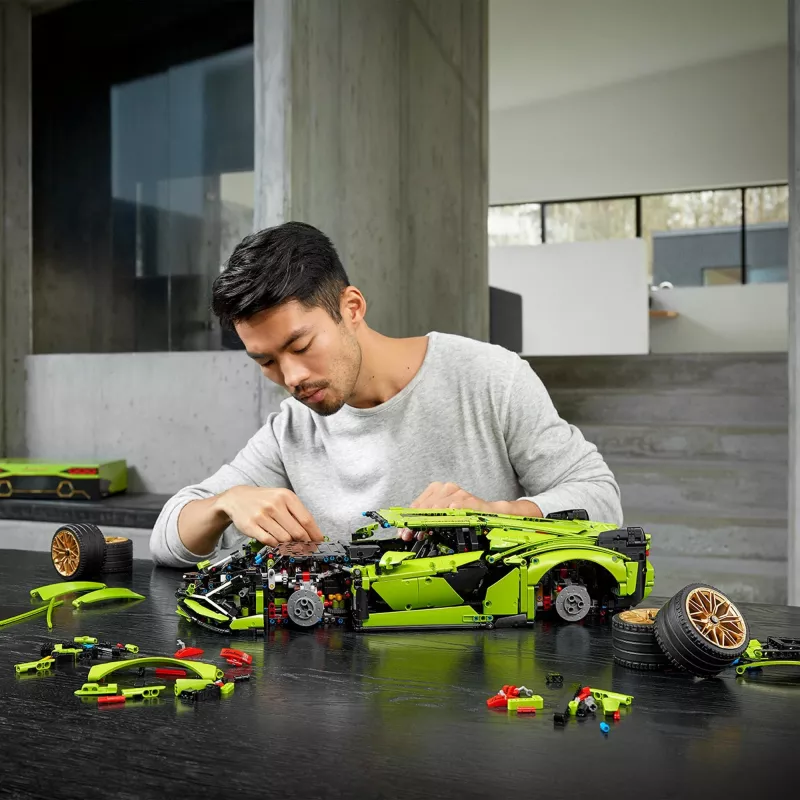 LEGO TECHNIC 42115 LAMBORGHINI SIÁN FKP 37