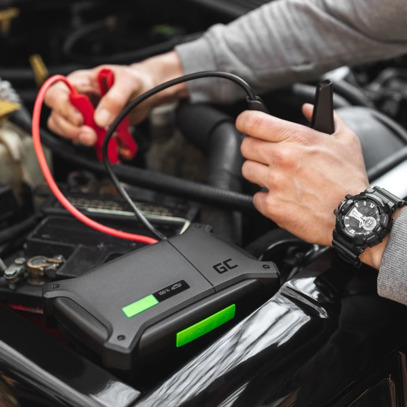 Išorinė baterija Green Cell CJSGC01 — 16000 mAh LiPo, USB-C PD 60W, QC 3.0, 80W bendra išvestis, IP64, įmontuotas ekranas ir žibintuvėlis, USB-C + 2x USB-A, 12V išvestis