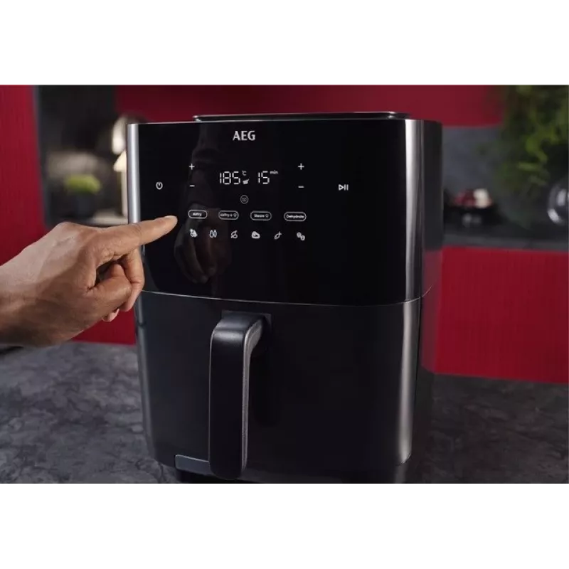 Karšto oro gruzdintuvė AEG AAF7SB — 6,9 l, 1700 W, skaitmeninis valdymas lietimu, juoda